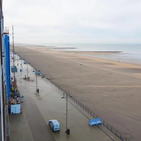 Appartement Huize Noordzee Located Directly On The *