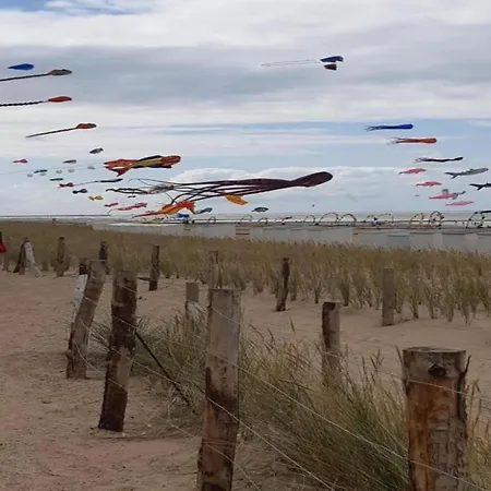 Huize Noordzee Located Directly On The